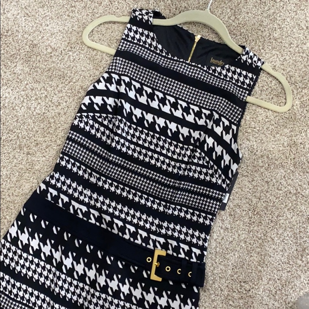 NWT Laundry dress size 0